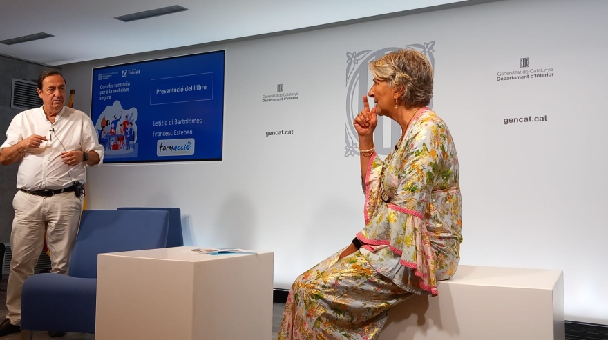 PRESENTACIÓN DEL LIBRO “COM FER FORMACIÓ PER A LA MOBILITAT SEGURA”