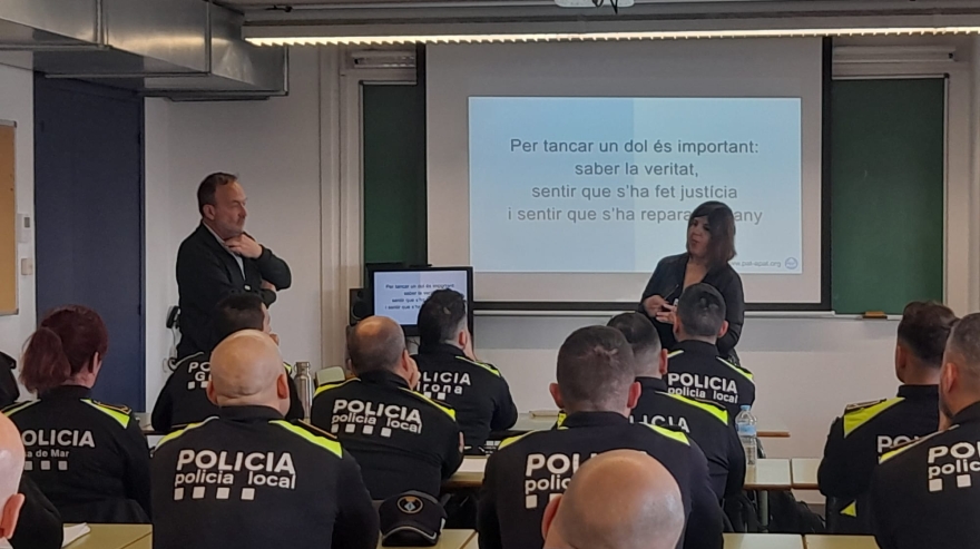 P(A)T lleva la mirada de las víctimas al Instituto de Seguridad Pública de Cataluña (ISPC): formar en humanidad para acompañar en el duelo